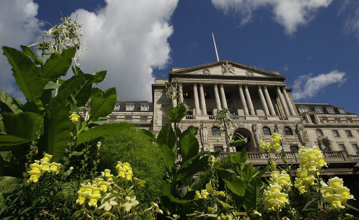 Gigantikus pénztömeget pumpál a Bank of England a brit gazdaságba