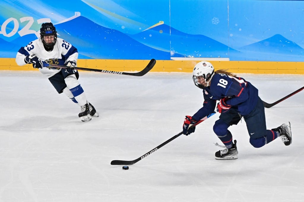 Megbénult a 26 éves Sanni Hakala, olimpiai bronzérmes női jégkorongozó