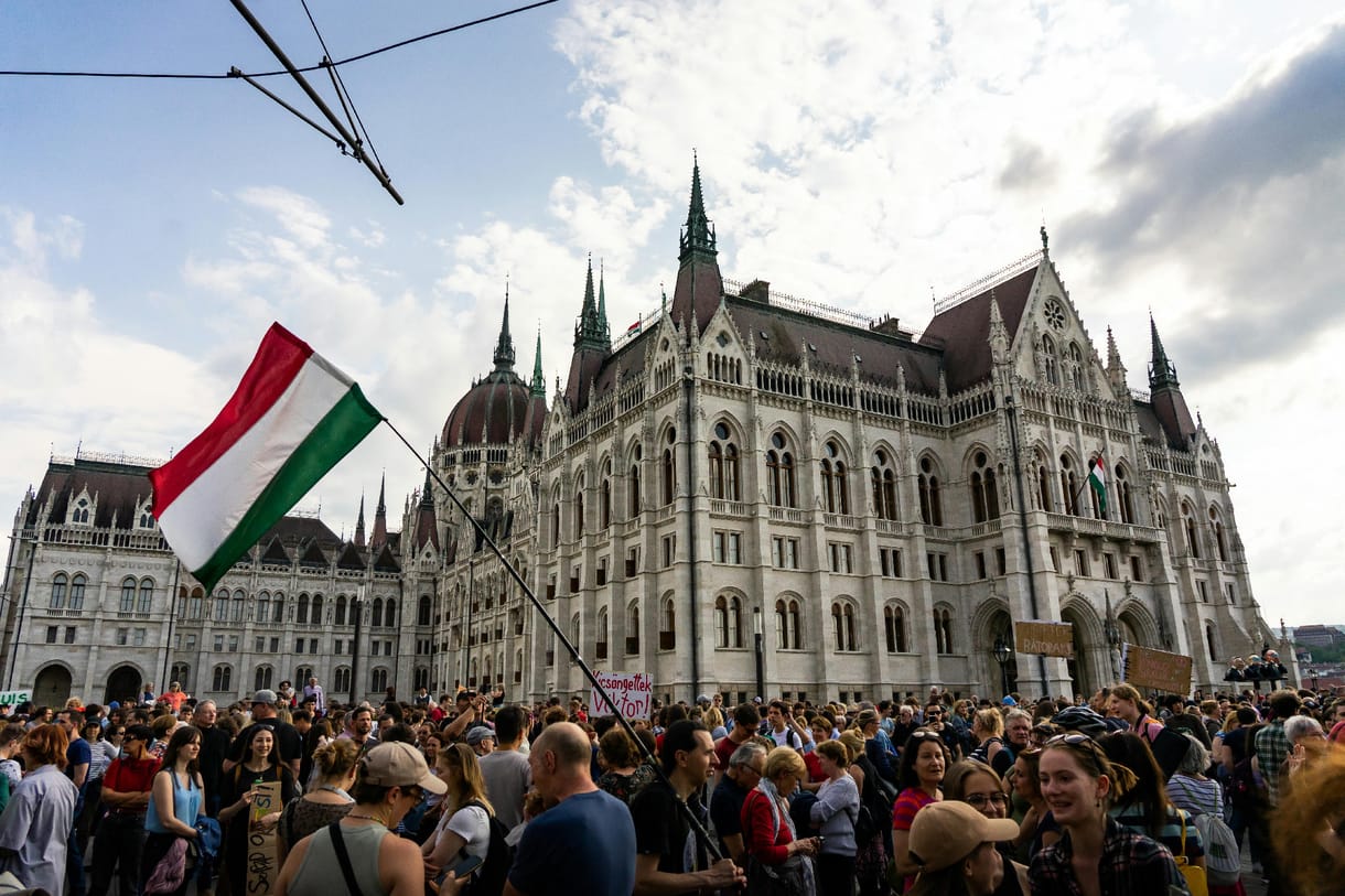Jövő héten szavazhat a parlament a pedagógusstátusz-törvényről