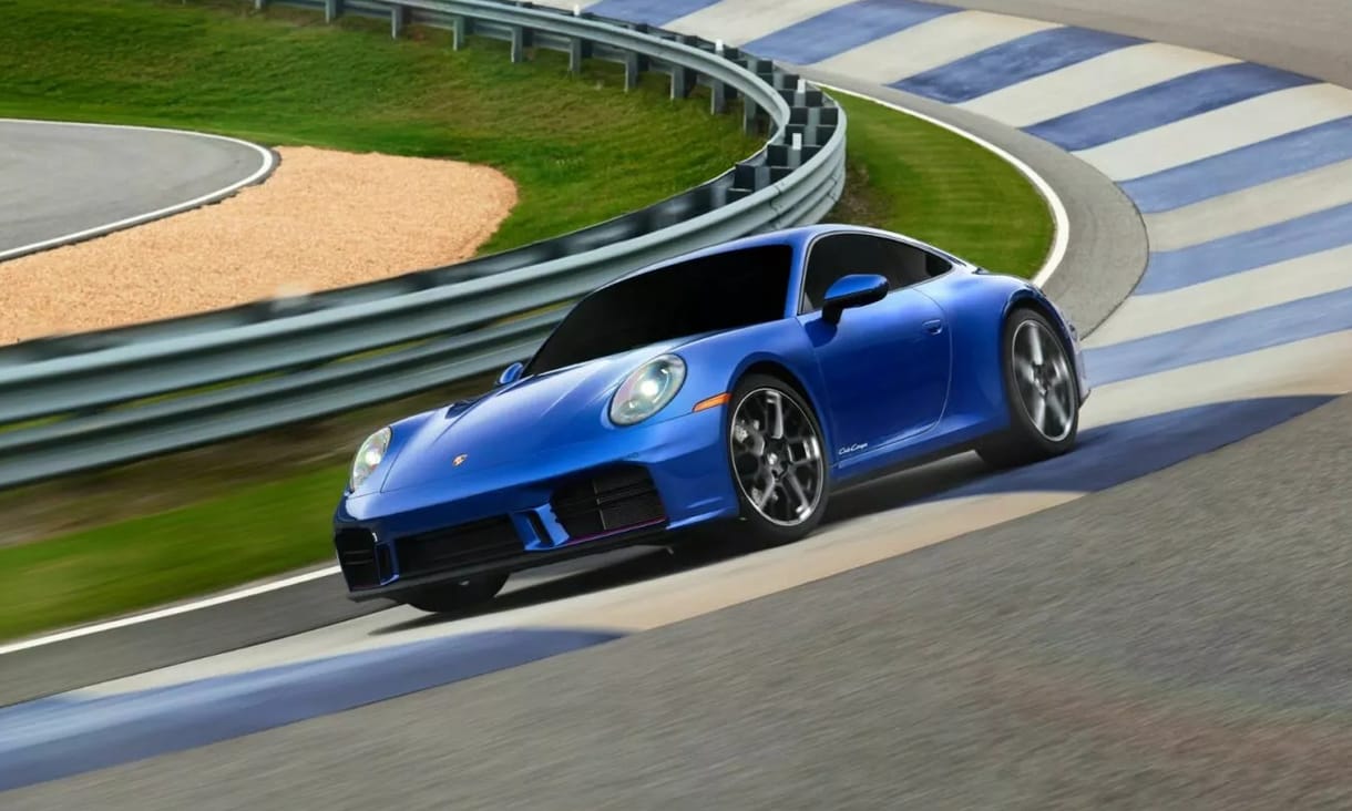 Kézi váltós új 911-essel ünnepel 70 éves jubileumot a Porsche