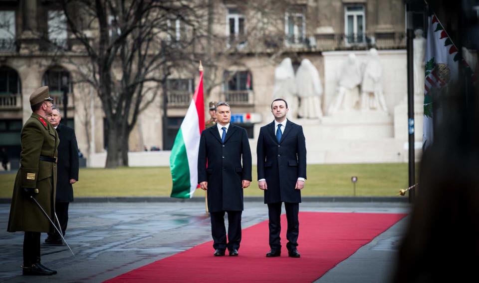 Orbán találkozott a grúz kormányfővel és elmondta, miért fontos nekünk Grúzia