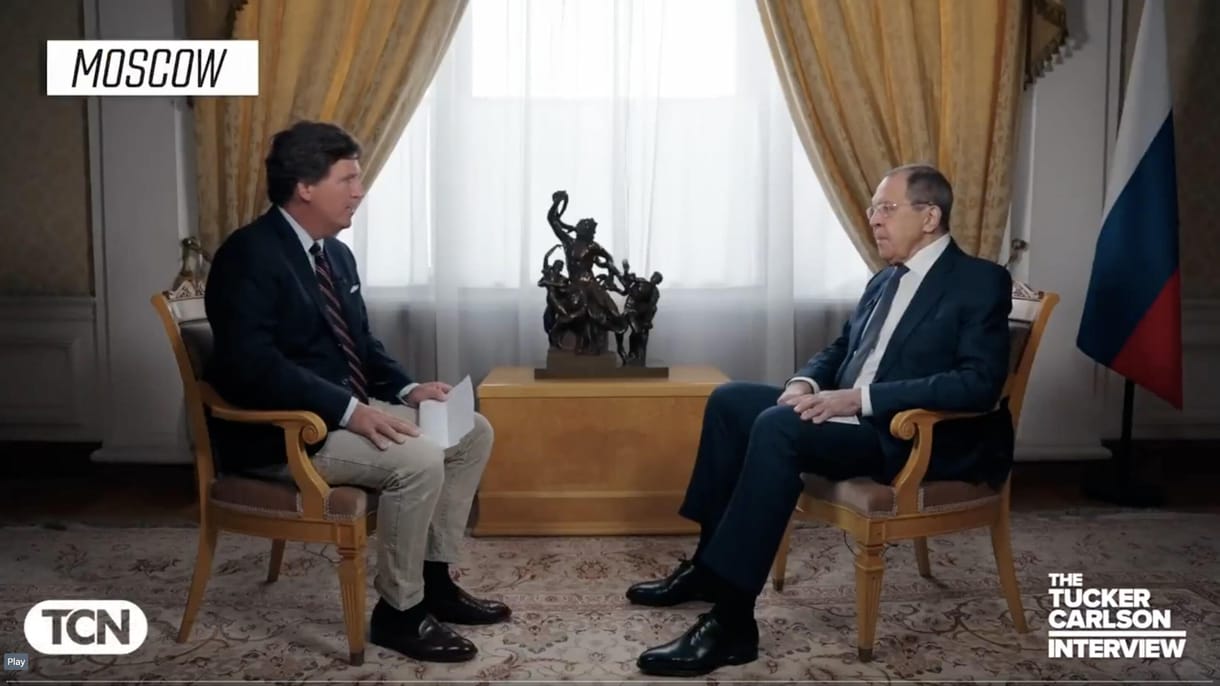 Tucker Carlson ismét Moszkvába repült, ezúttal Szergej Lavrovval interjúzott