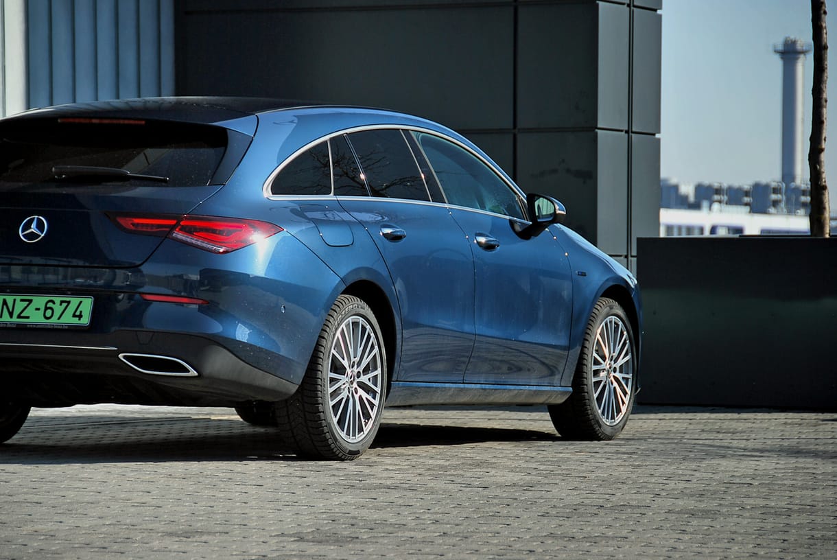 Mercedes CLA Shooting Brake plugin teszt: nem csak attól jó, mert magyar