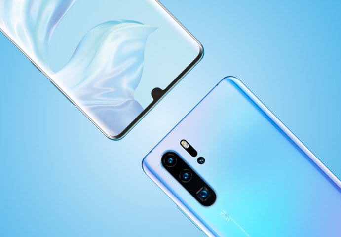 Ez jól indul: nem tudják az árakat, de rekordmennyiségben rendelik Kínában az új Huawei-csúcstelefonokat