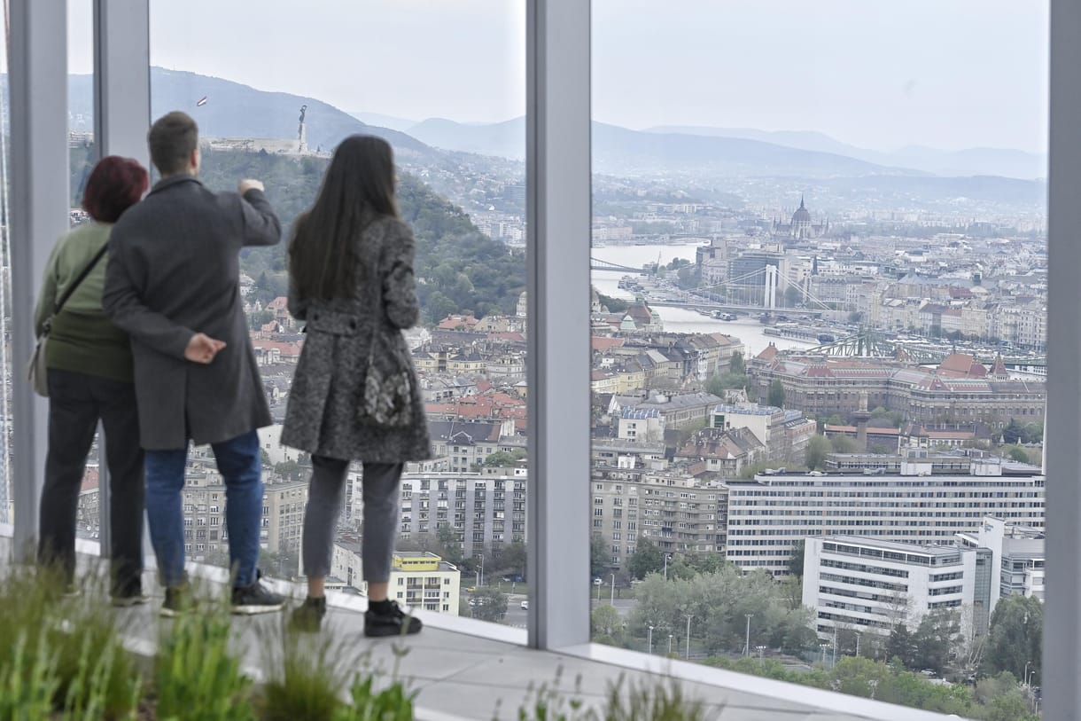 Budapesti felhőkarcolók: Lázárék pár éve még kőbe vésték volna a 65 méteres korlátot, most már ennek háromszorosáról tárgyal a kormány
