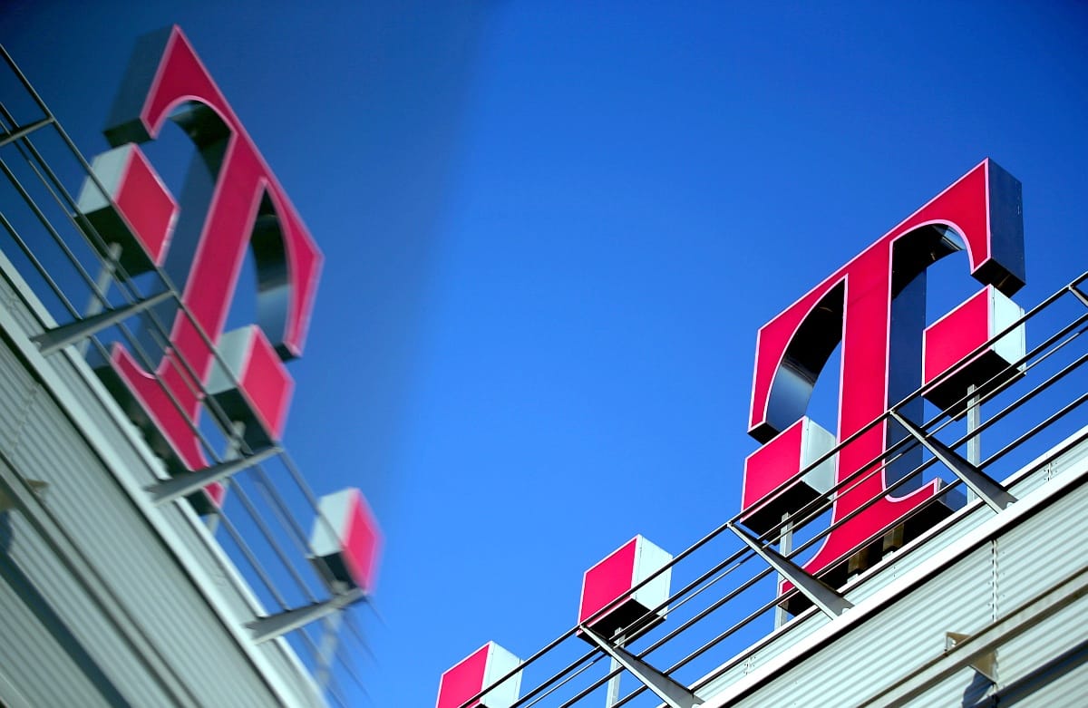 Ha a Telekomnál van, most dönthet: 2+2+3 napra korlátlan mobilnetet vagy korlátlan beszélgetést kér