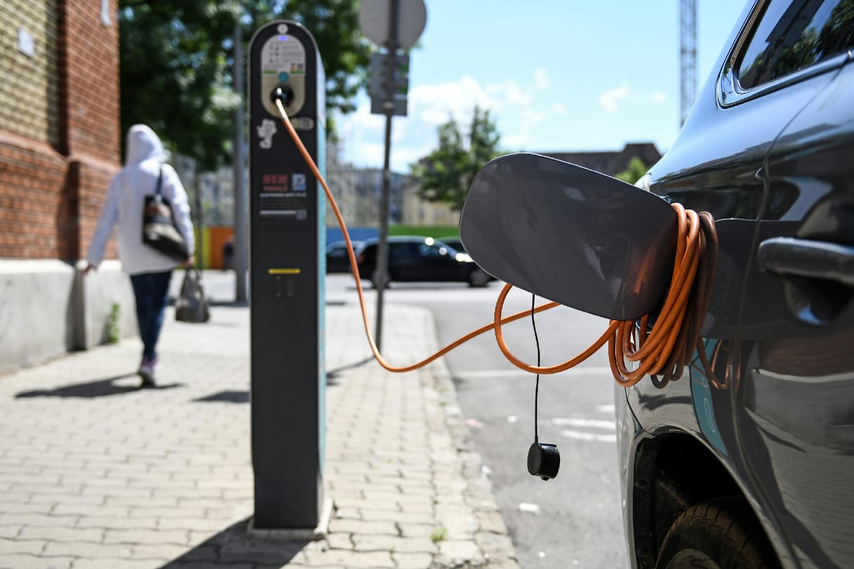 Jávor Benedek: Megmentik-e az elektromos autók a klímát?