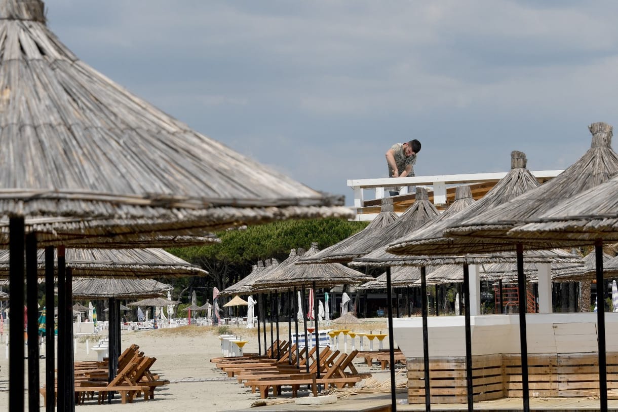 Orosz turistákat találtak holtan egy tengerparti hotelben Albániában