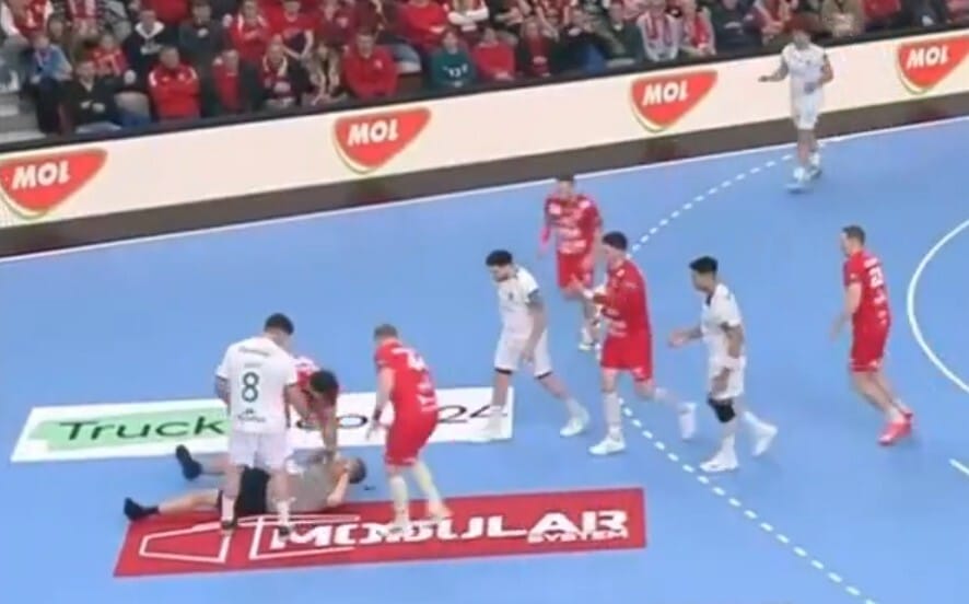 Összeesett a játékvezető a Veszprém Bajnokok Ligája-mérkőzésén