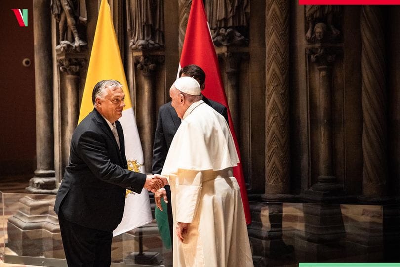Így kezelt Ferenc pápa Orbán Viktorral - fotó