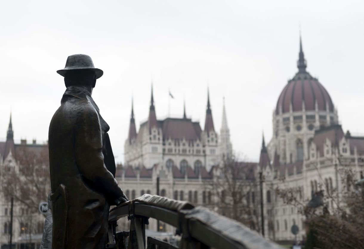 Az idealista Nagy Imre, akiből előbb a sztálinizmus másodvonalbeli végrehajtója, majd a magyar szabadság mártírja lett