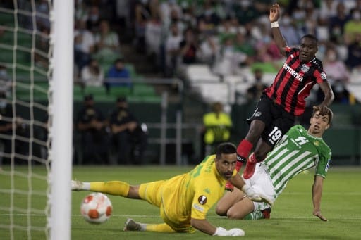 Európa-liga: Ikszelt a Betis és a Leverkusen, Szalaiéknak is egy pont jutott
