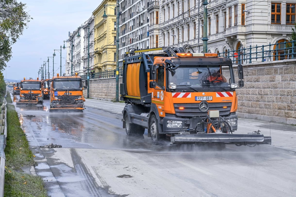 Csütörtök hajnalban megnyitják a rakpartokat az autók előtt Budapesten