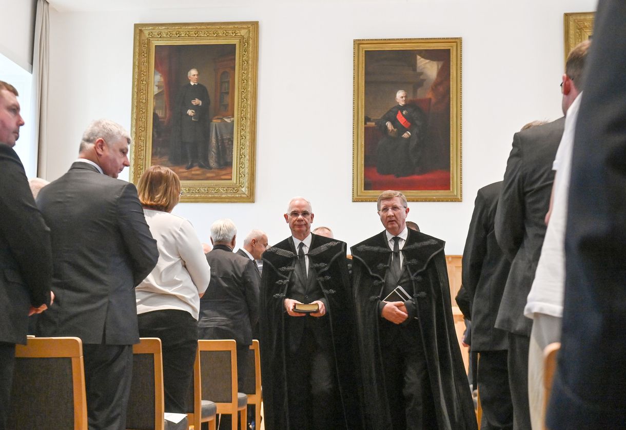 Miközben Balog azért lobbizik, hogy újraválasszák zsinati elnöknek, sokan a püspökségről is lemondatnák