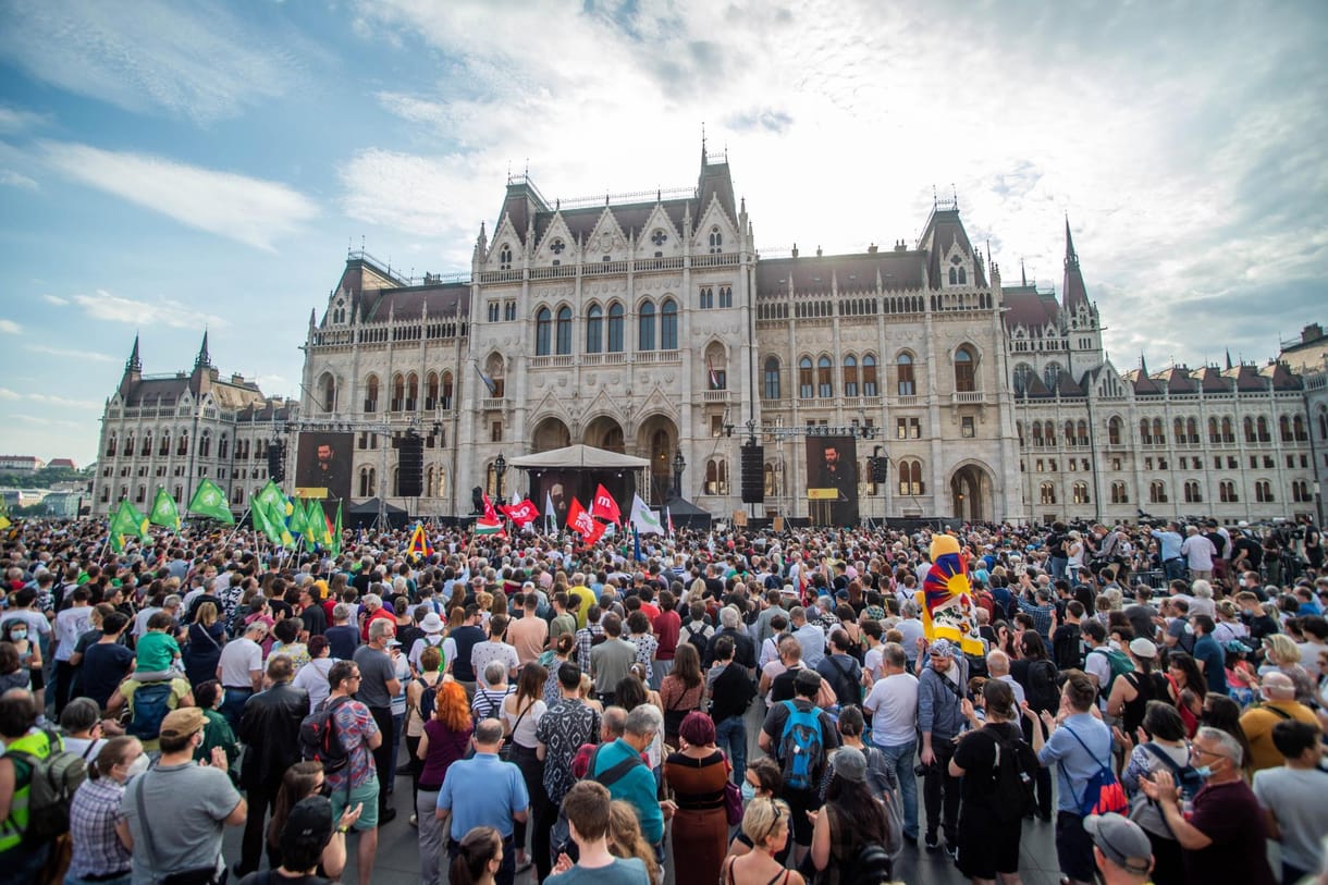 Szinte senkit nem találtak Karácsonyék, akiknek tetszene a Fudan Egyetem terve