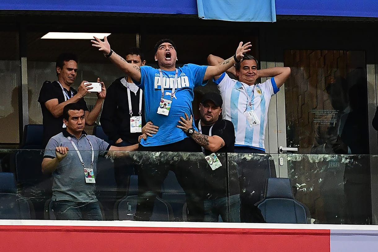Úgy kikészült Maradona, hogy kórházba kellett vinni