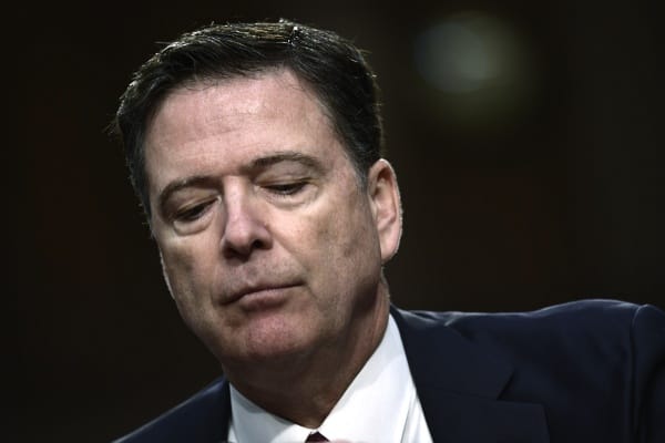 Az amerikai titkosszolgálat egy kagylós képből arra jutott, hogy meg akarja öletni Trumpot az FBI volt igazgatója