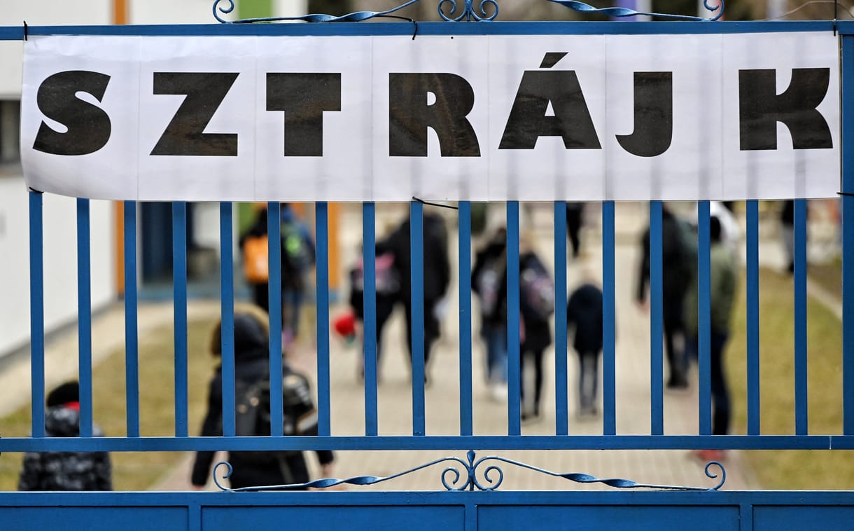 Több mint húsz iskola diákönkormányzata vállalt szolidaritást a tanárokkal, ők is felvonulnak a sztrájk napján
