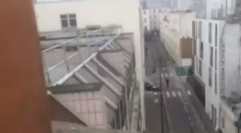 Videók a párizsi terrortámadásról (18+)