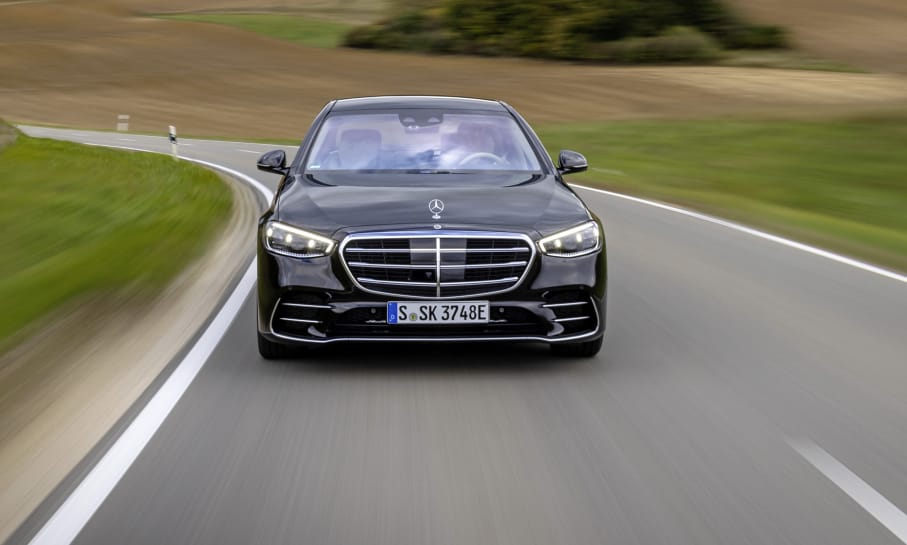 Kémvideón a 700 lóerős új Mercedes-AMG S-osztály