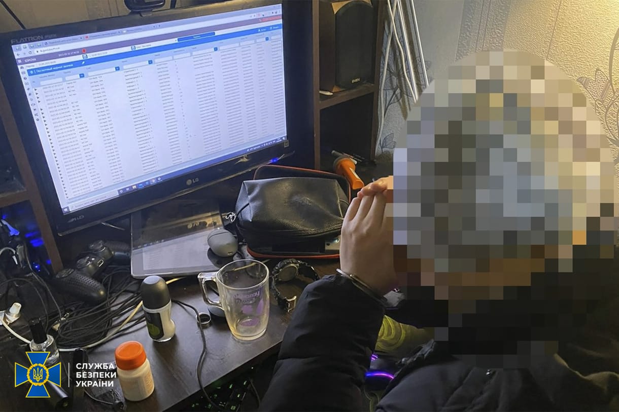 Elfogtak egy hackert, aki Ukrajnán belül segítette az orosz csapatokat