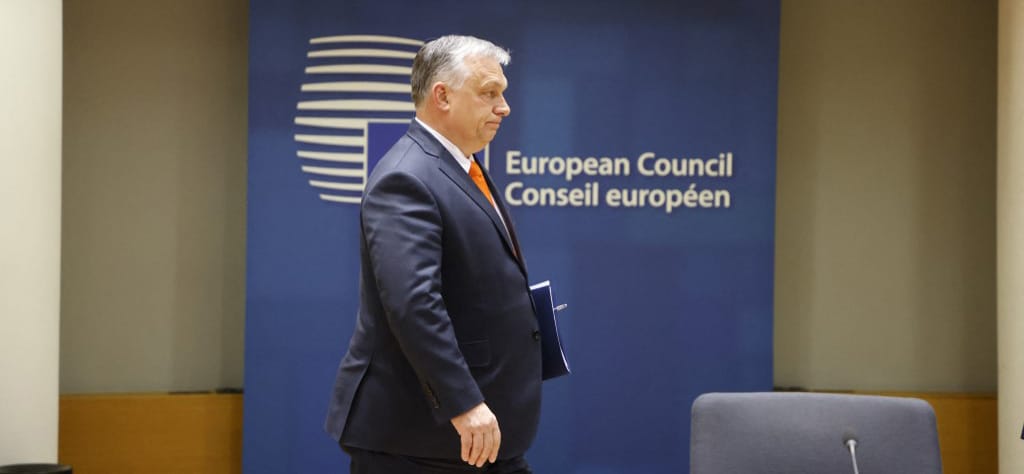 Beismerte a kormány: Orbán Viktor és felesége valóban honvédségi géppel utazott tavaly Rómába