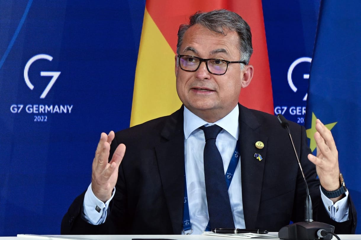 A Bundesbank elnöke további kamatemelést sürgetett az euróövezetben, és recesszióra figyelmeztetett