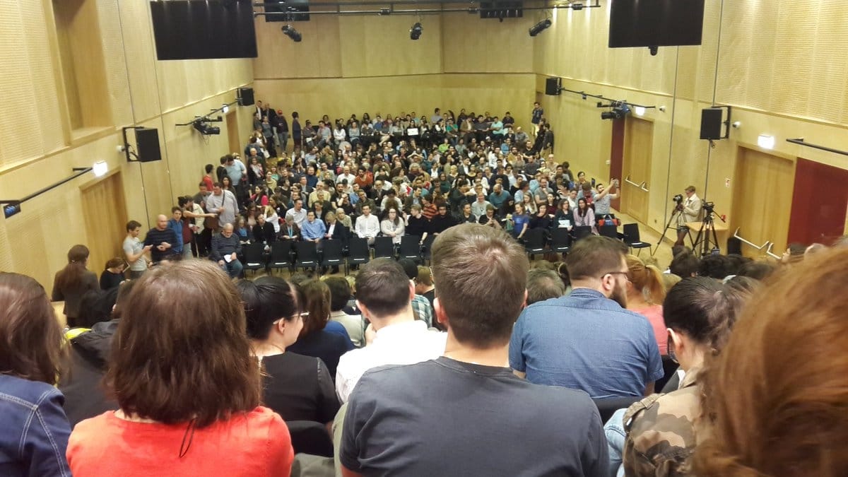 A CEU bemenekülhet a Közép-európai Egyetem mögé, de azzal bukik mindent