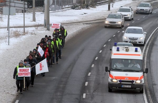 Hólapátolást ajánlott az éhségmenet tagjainak az államtitkár