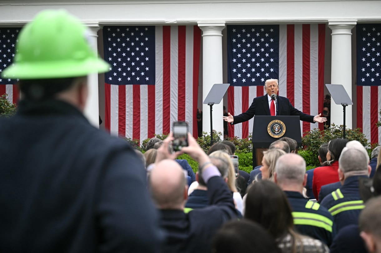 Vérengzés indult a tőzsdéken Trump vámháborús hadüzenete után
