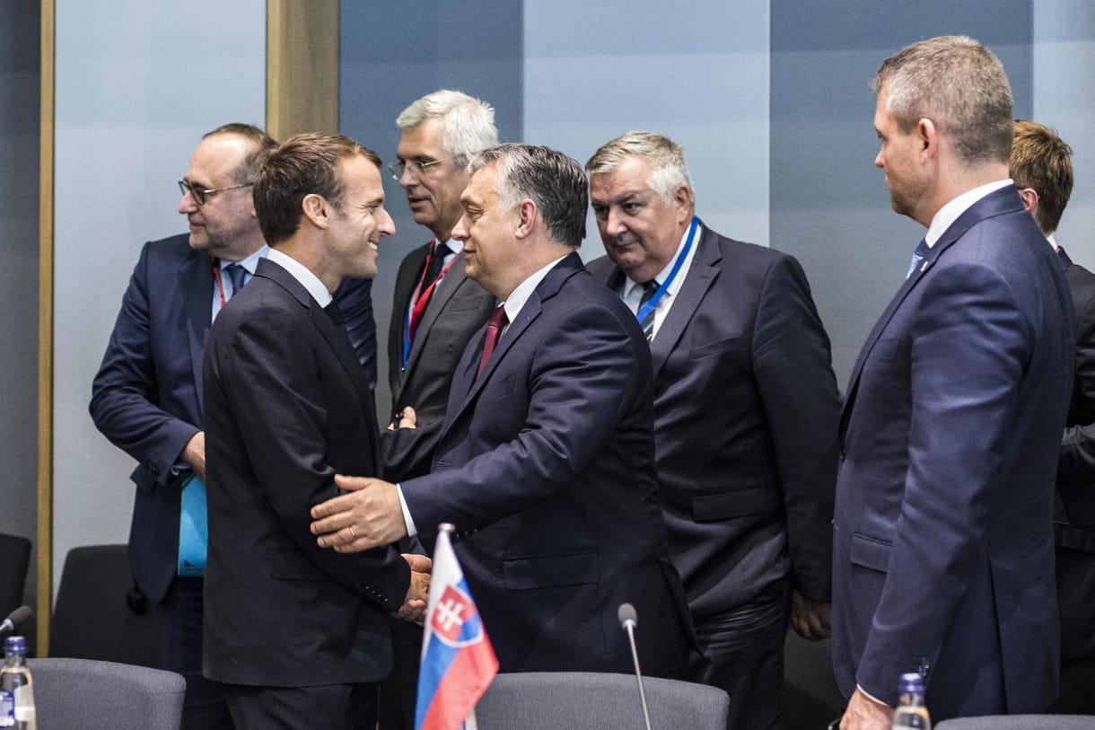 Barátom az ellenségem: hogy lett Macron Orbán szövetségese?