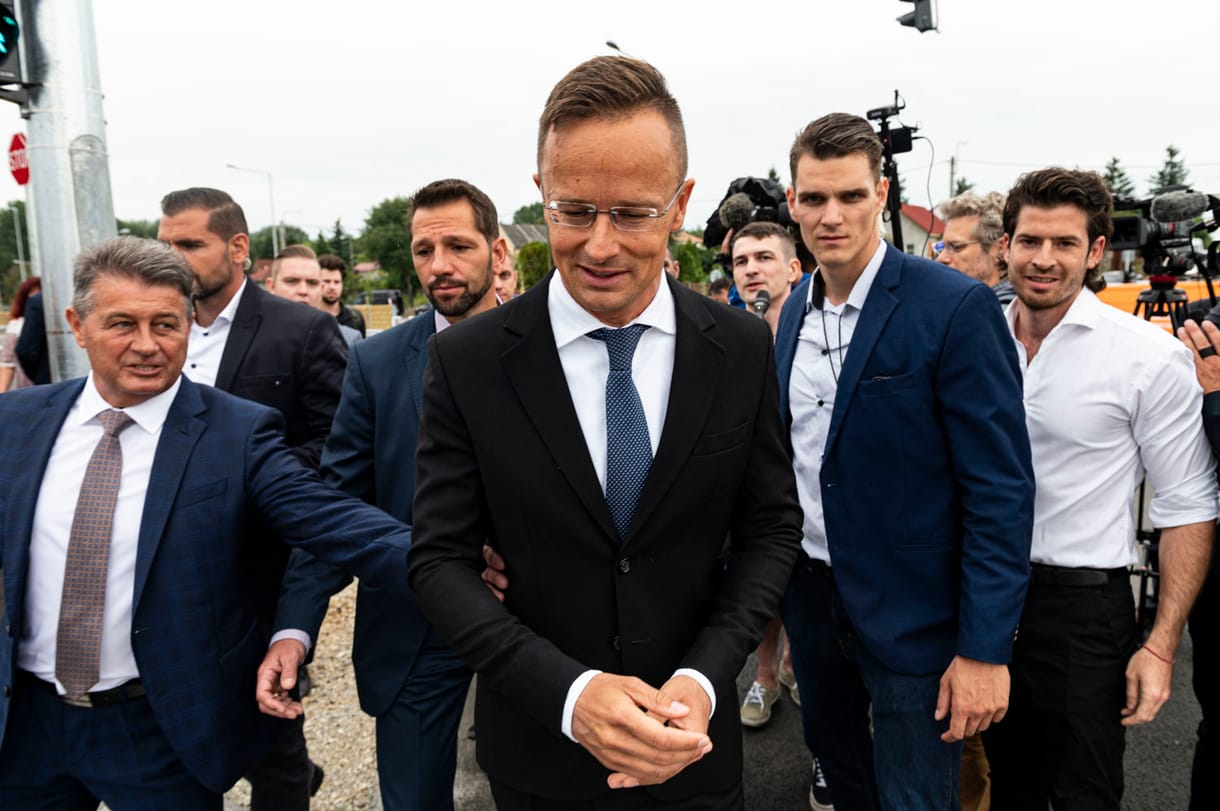 A TEK-esek nem jachtoztak Szijjártóval