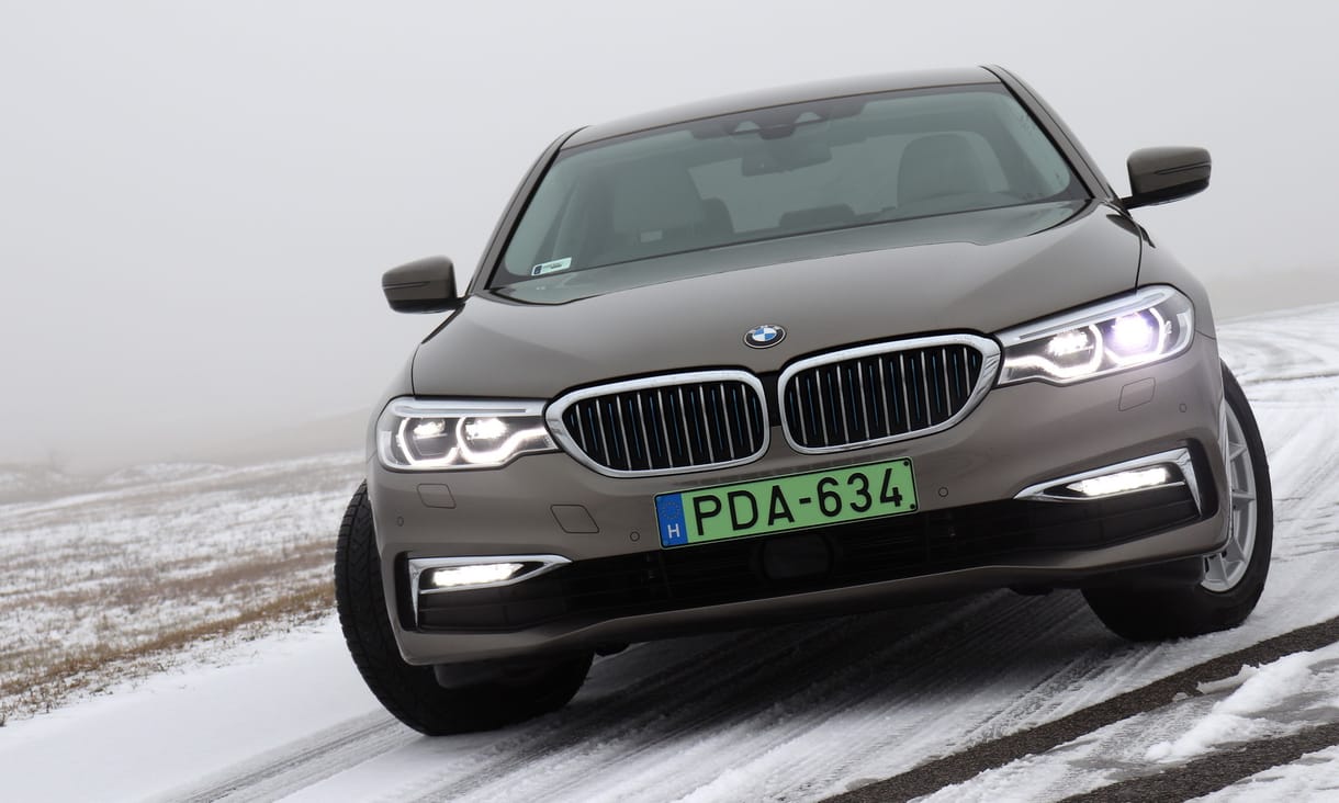 Zöld ötös: nyúzópróbán a konnektoros BMW 530e