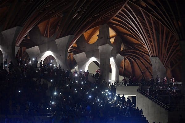 Vihar csapta le az áramot a felcsúti arénában
