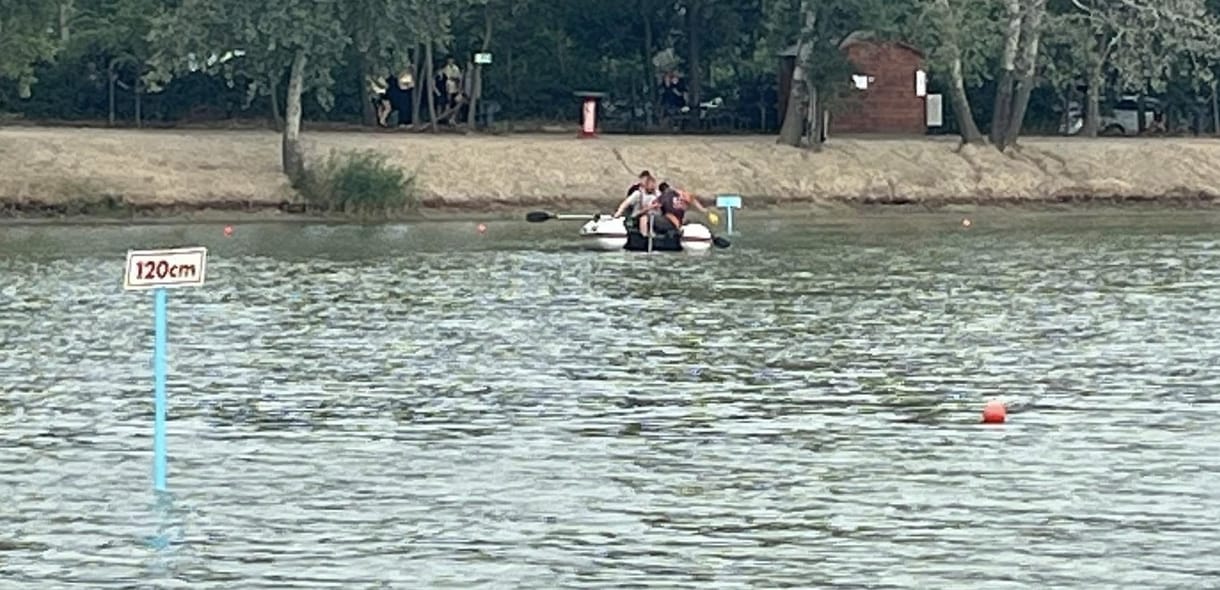 Részegen indult úszni, vízbe fulladt egy férfi egy Sándorfalva melletti strandon