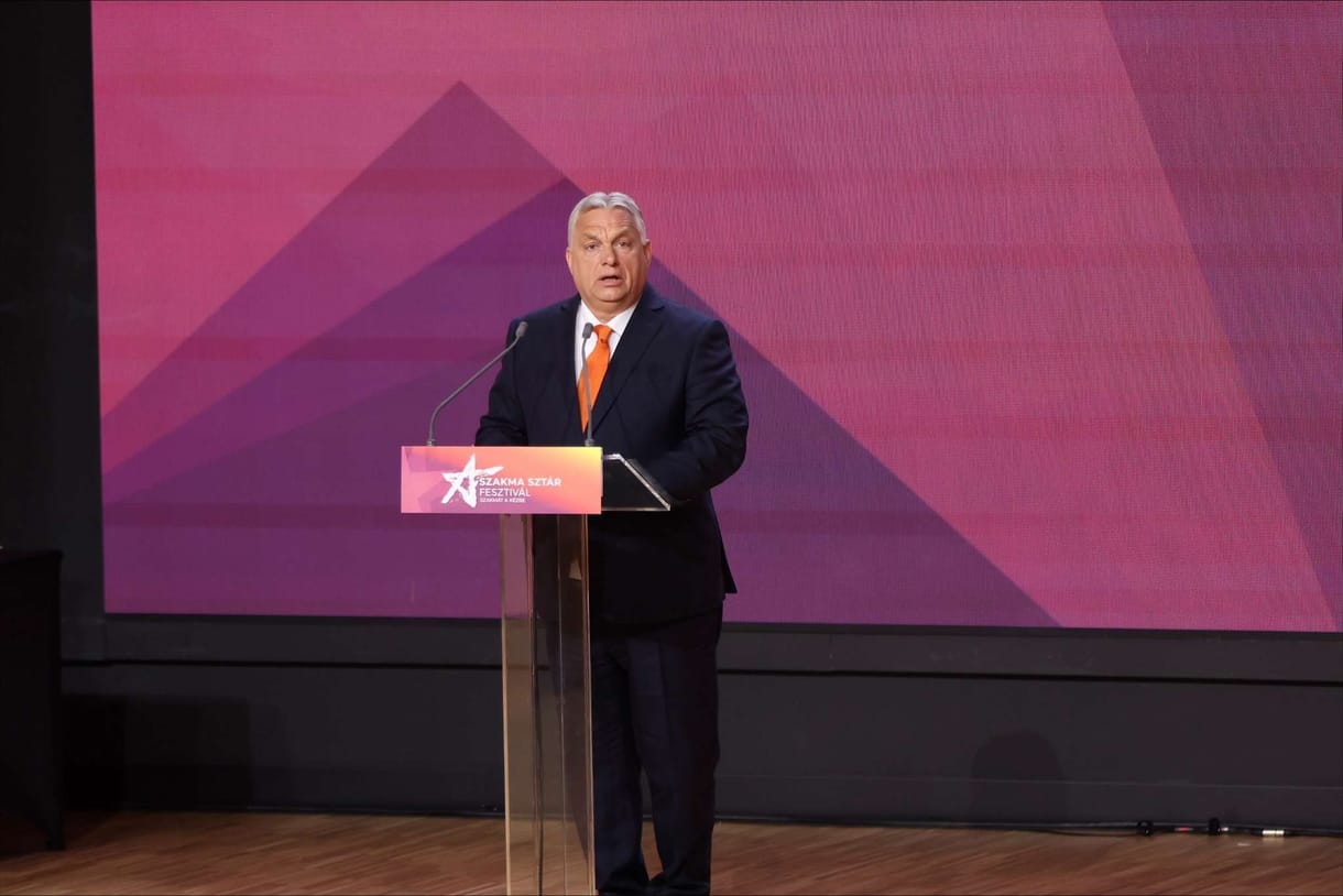 Tihanyból üzente Orbán a szélsőjobbos román elnökjelöltnek, hogy megvédheti az EU-ban