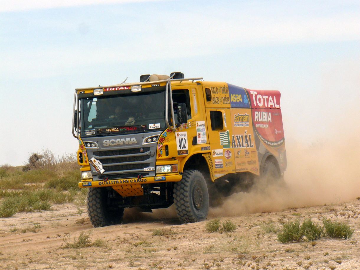 Ezüstérmet szerzett a magyar kamion az Africa Eco Race-en