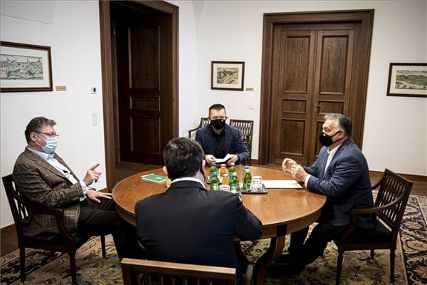 Orbán: Most egészségügyi döntések, majd gazdasági intézkedések jönnek