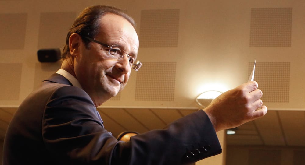 Putyin gratulált Hollande-nak
