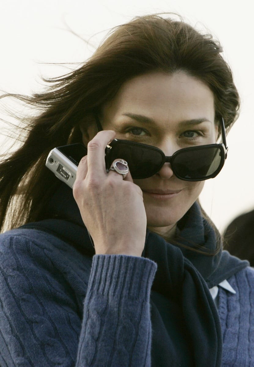 Fotó: Carla Bruni visszatér a showbizniszbe, és szexibb, mint valaha