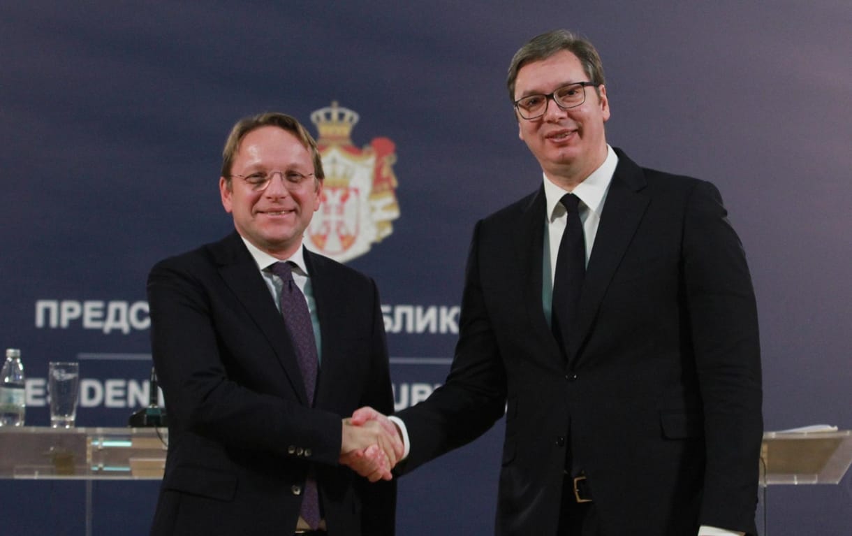 Várhelyi Olivér bemutatta Szerbiában az EU-csatlakozás reformjának a javaslatát