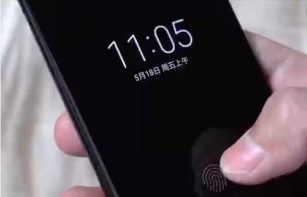 Videó: Így működik az ujjlenyomat-olvasó, ha a telefon képernyője alá van beépítve