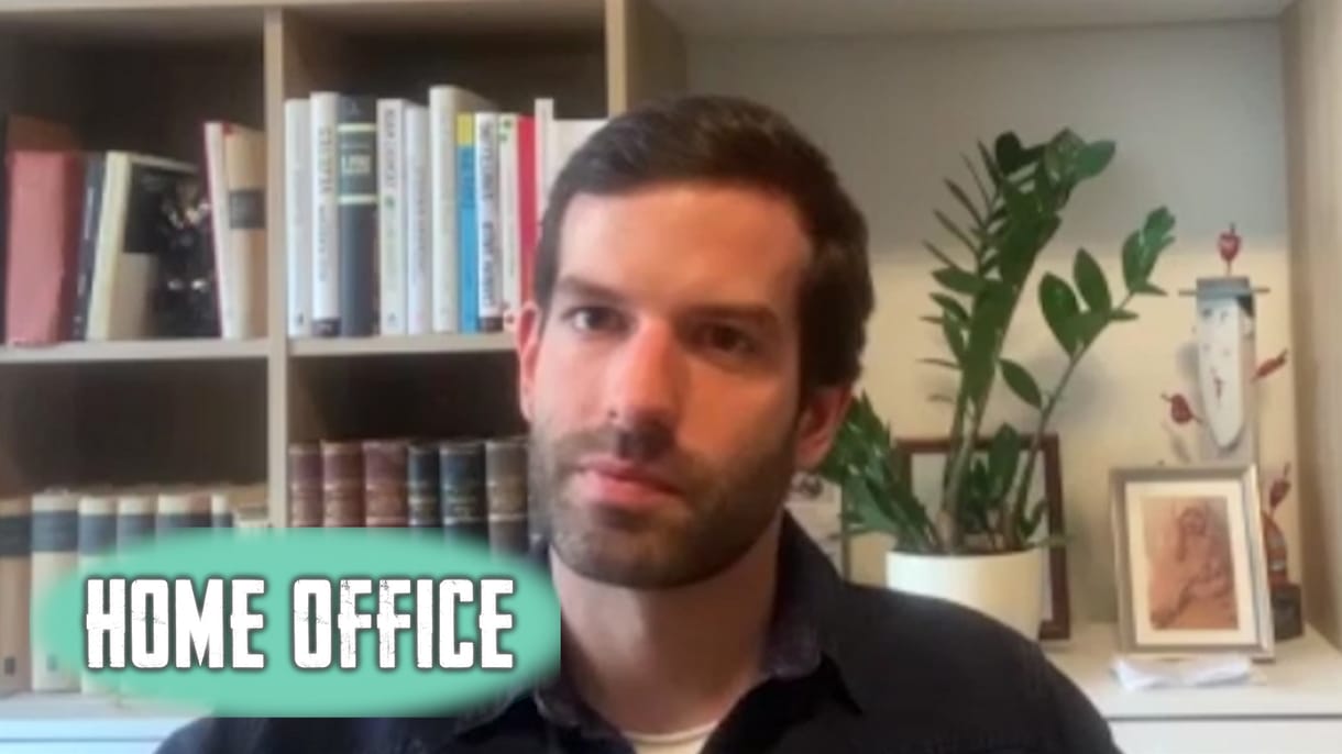 Fekete-Győr András a Home office-ban: 