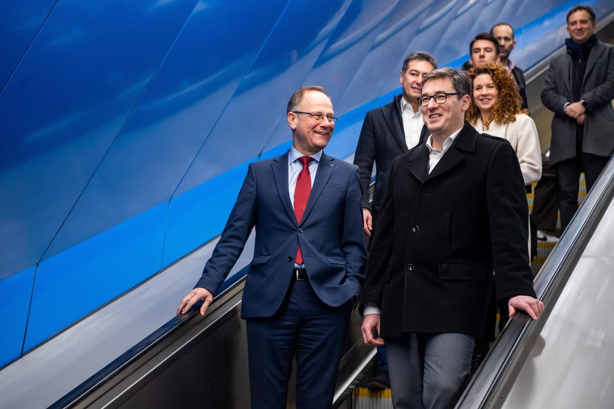 Egymást ekézte Navracsics és Karácsony az új metrómegállók átadásán