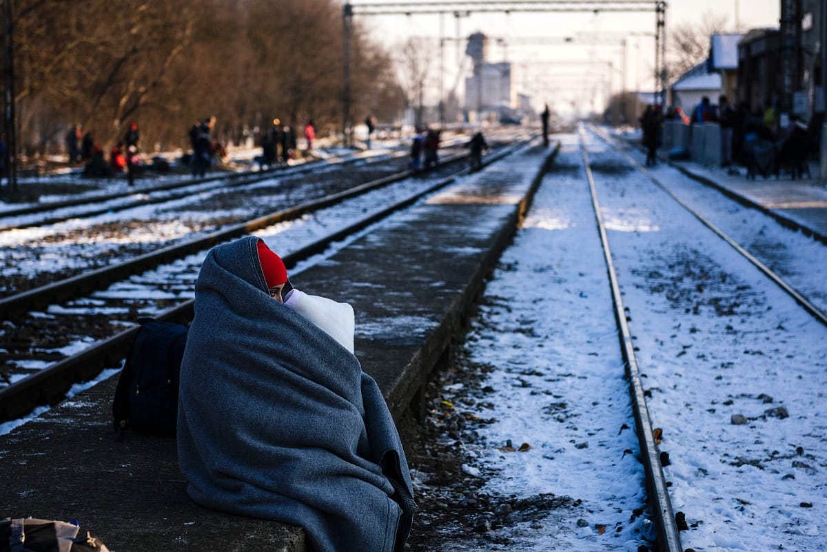 Bekeményít késő estétől a menekülteknek Szlovénia