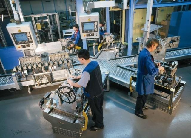 Kelet-Európában építhet gyárat a BMW
