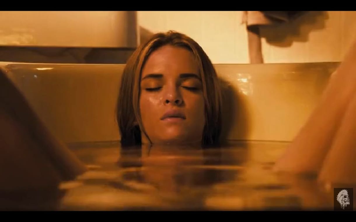 Filmelőzetes: Elképesztően mókás és véres a Piranha 3DD első teljes trailere (videó)