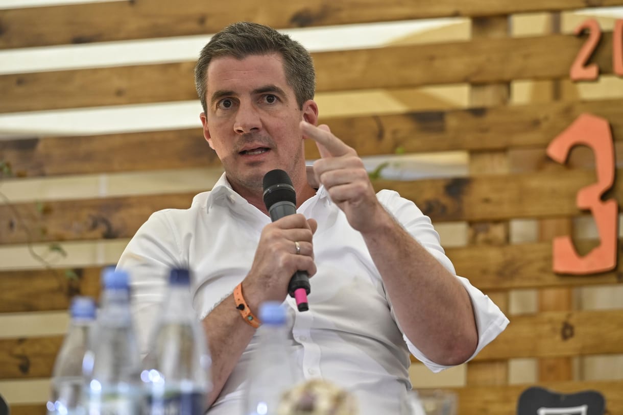 Újraválasztották Kocsis Mátét a Fidesz frakcióvezetőjének
