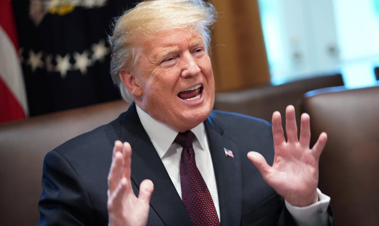 Elhalasztja évértékelőjét Trump