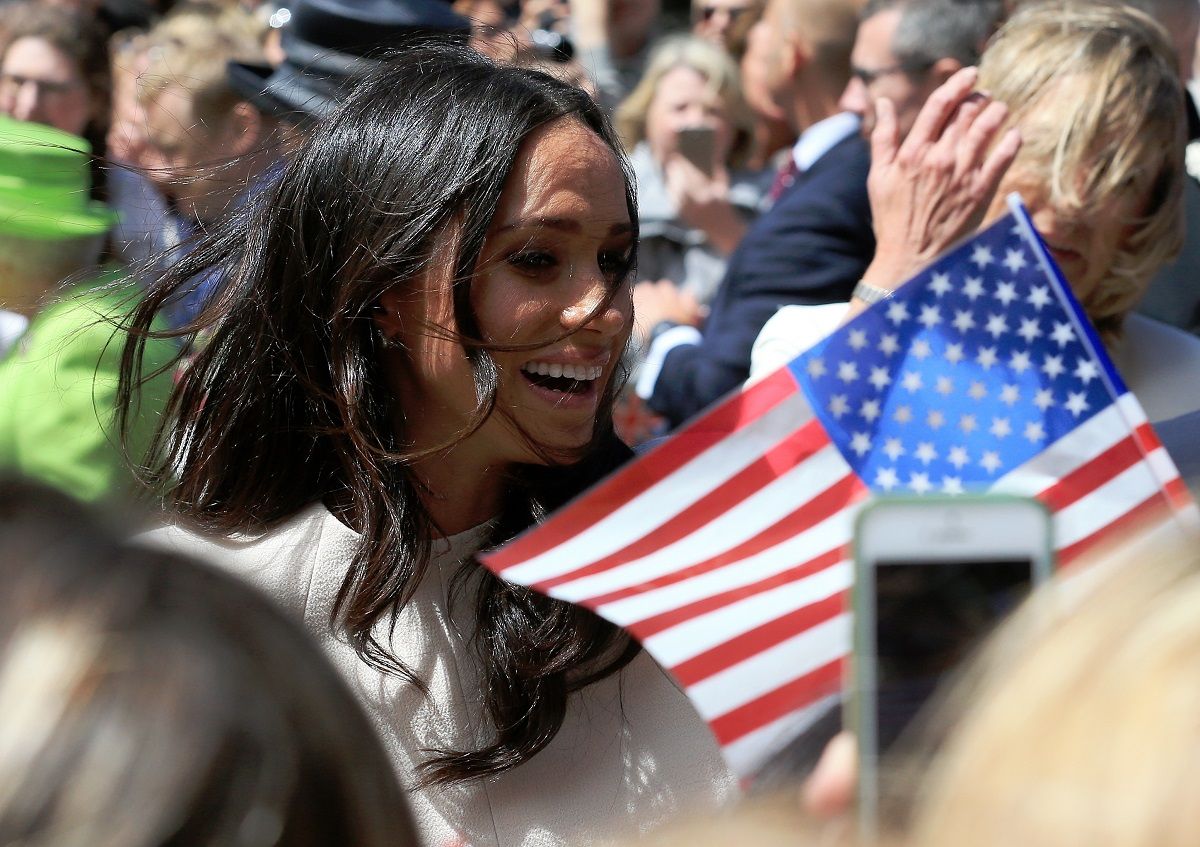 Meghan Markle apja visszatért, és rögtön kínos helyzetbe hozta a lányát